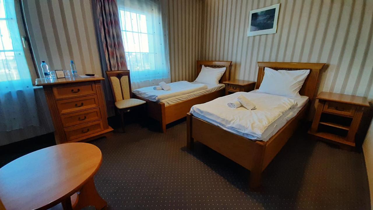 Hotel Jankow Żary Εξωτερικό φωτογραφία